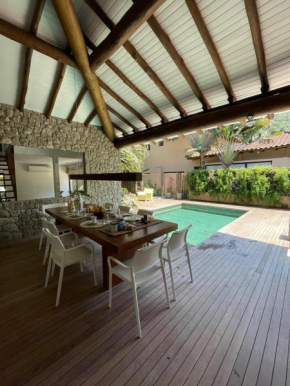 Casa Marerê just 2 minutes walk away from Maresias beach